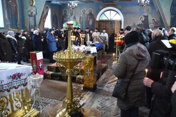 Жителі нашої громади попрощалися із захисником України Юрієм Кошулинським 