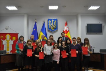 Вручення сертифікатів працівникам Луцької міської ради