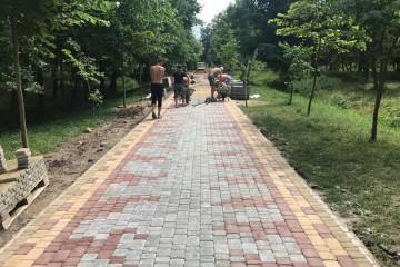 Продовжується реконструкція парку культури і відпочинку імені Лесі Українки