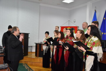 У міській раді звучали  колядки і щедрівки у виконанні хору “Оранта”