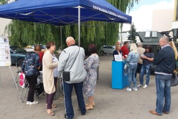 На Театральному майдані міста відбувся захід з популяризації військової служби