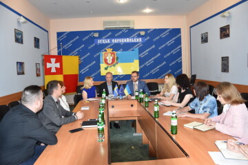 Секретар міської ради, виконувач повноважень міського голови Ігор Поліщук зустрівся з представником шведської місії “Зірка надії” Хамайлі Джамалом