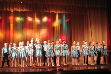 Звітували творчі колективи  художньої самодіяльності Луцького НВК № 26
