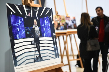 У Луцьку представили фотовиставку “Гендерні ярлики: “нежіночі” та “нечоловічі” професії”