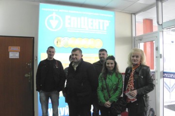 Для безробітних лучан організували екскурсію у “Епіцентр”