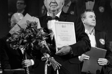 Ще зовсім недавно він стояв за диригентським пультом: відійшов у засвіти Анатолій Андрійович Вихованець