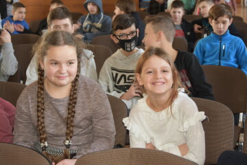 Представники міської влади привітали з новорічними святами вихованців спеціалізованої приватної школи &ldquo;Скарбниця мудрості&rdquo;