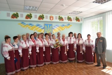 Працівників департаменту соціальної політики вітали художні колективи громадських організацій