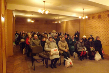 Сім&rsquo;ї, де виховуються діти з особливими потребами отримали продуктові набори