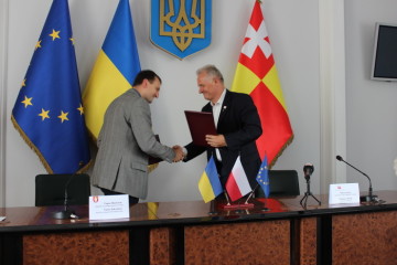 Відбулося підписання угоди про співробітництво між Луцькою міською радою та Товариством Четвертого Червня 