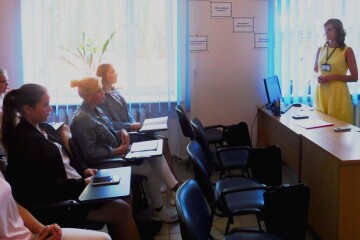 Фахівці служби зайнятості проводять профорієнтаційні заняття для студентів