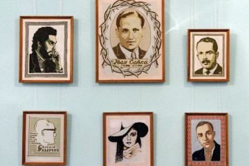 Відкрилася виставка робіт Юрія Савки «Штрихи історії України у вишиваному портреті»