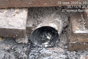 В районі Вишкова виявлено незаконні підключення в зливову каналізацію
