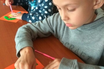 Для дітей організували заняття з модолінувого мікроліплення 
