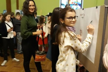 У Волинському академічному обласному театрі ляльок відбулося свято першокласників Луцької художньої школи