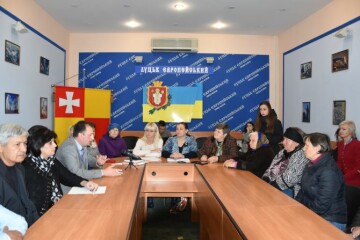 Родини загиблих лучан в АТО висловили свою позицію щодо розширення фотостенду на Театральному майдані