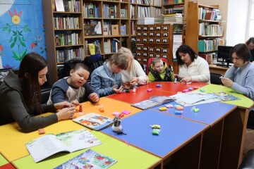 Мульттерапія як простір для самовираження: у бібліотеці Луцька діти з інвалідністю створювали власні історії