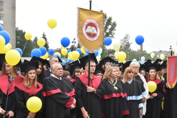 Першокурсників СНУ ім. Лесі Українки посвятили в студенти