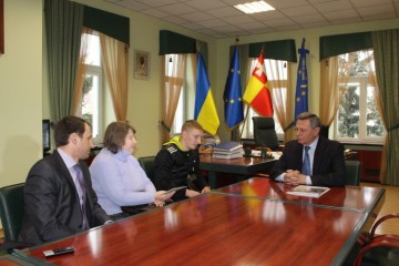 Німецькі благодійники передали кошти на лікування пораненого учасника АТО Сергія Федотова