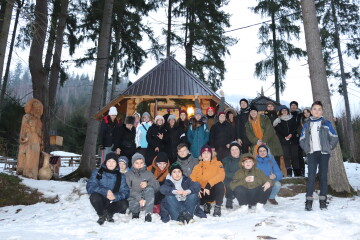 YMCA та Центр дитячої та молодіжної творчості &laquo;Диво&raquo; взяли участь у зимовому таборуванні