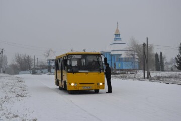 Маршрутка № 19 їздить у село Прилуцьке
