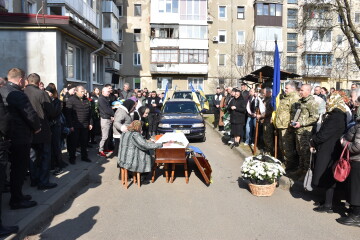 У Луцьку попрощалися із захисником України Максимом Кузнєцовим 