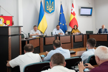 Про  розгляд телефонних звернень громадян та повідомлень через електронний сервіс «Citybot «Назар», що надійшли у групу оперативного реагування «15-80» у травні 2021 року 
