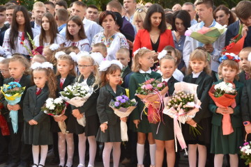 Радник міського голови Ігор Поліщук привітав учнів школи № 26 з початком нового навчального року