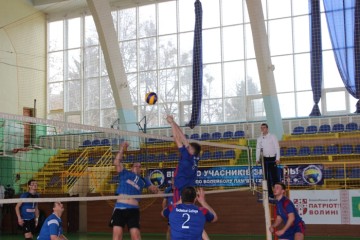 Відкритий чемпіонат Луцька з волейболу на фінішній прямій