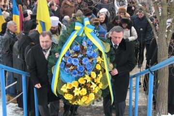 У Луцьку вшанували пам'ять Героїв Крут