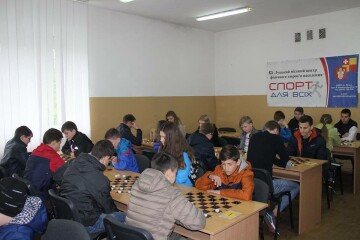  В Луцьку шашки люблять всі — і дорослі і малі