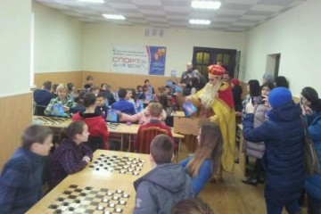 Святковий турнір з шахів до Дня Святого Миколая