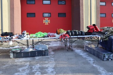 Луцька громада передала рятувальникам сучасне верхолазне обладнання