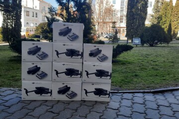 Сьогодні військовослужбовцям передали квадрокоптери  від Луцької громади