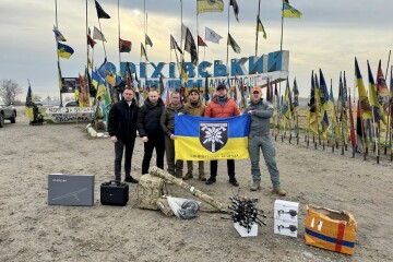 Міський голова Ігор Поліщук та депутати міської ради доставили військовим допомогу від Луцької громади 