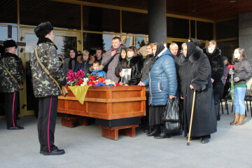 Лучани попрощалися з загиблим військовослужбовцем Олександром Войчуком