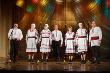 Для лучан співав фольклорний гурт “Чачка”