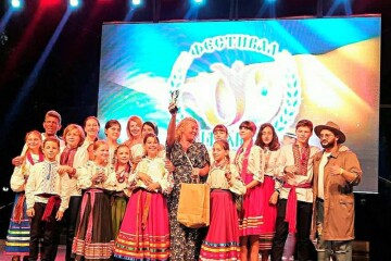 Фольклорний колектив «Волинські забавлянки»  Луцької музичної школи №2  знову повернувся з перемогою зі сонячної Болгарії