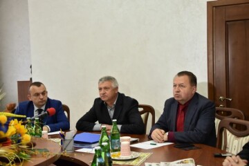 За круглим столом підбили підсумки поїздки делегації з Волині у Волноваху