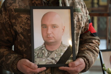 У Луцьку провели в останню дорогу полеглого Героя Дениса Савчука