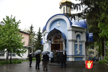 У церкві святого Великомученика Юрія Переможця  відбулось перше архієрейське Богослужіння