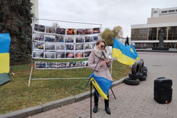 Революційні намети в центрі Луцька – історична інсталяція подій 2004 та 2013-2014 років