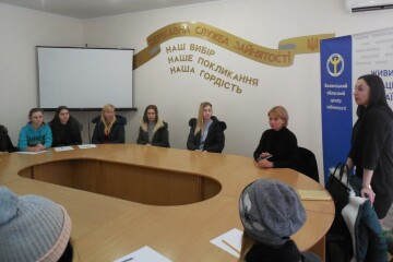 Для пошукачів роботи влаштували “ярмарок вакансій” від мережі кав’ярень “Франс.уа”