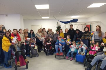 Вихованці громадських організацій  отримали солодкі подарунки до новорічно-різдвяних свят