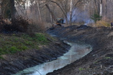 Луцький міський голова ознайомився з ходом робіт з розчистки меліоративних каналів у Центральному парку 