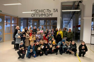 Знайомство підприємливих дітей з новітніми технологіями та відродженням традицій на екскурсіях підприємствами «Модерн-Експо» та «Едельвіка» !