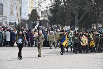 У Луцьку попрощалися із загиблим Героєм Максимом Гринчишиним