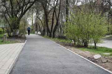 Очільники міста оглянули хід ремонтних робіт прибудинкових територій