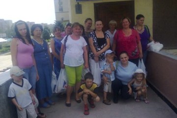  Сім’ям вручили продуктові набори 