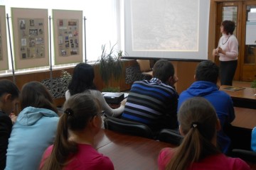 У міській бібліотеці відбулася історична година, присвячена 585-ій річниці з’їзду монархів Європейських держав у Луцьку